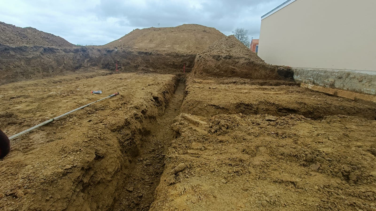 Propose tous services de Terrassement VRD Accès chantier